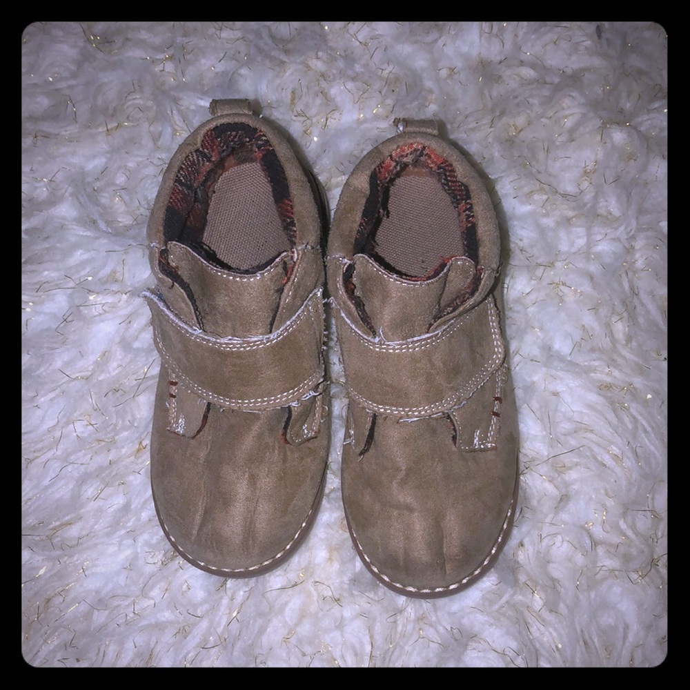 Boys boots